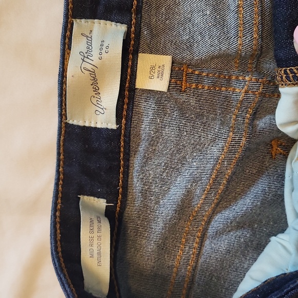 Universal Thread jeans - Picture 2 of 4